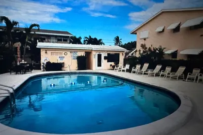 2160 NE 56th Court #107 1
