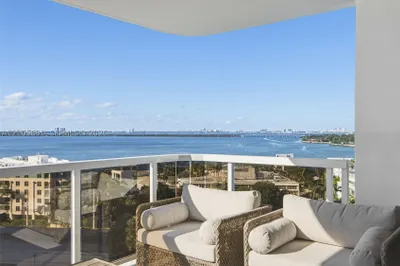 9 Island Ave #1215 1