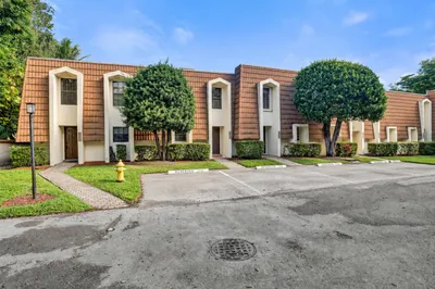 11575 NW 2nd 1