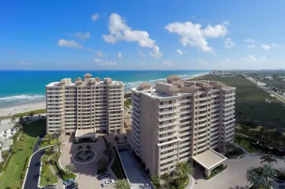 700 Ocean Royale Way #401 1