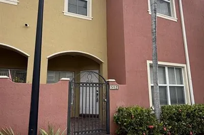 2851 W Prospect Road #502 1