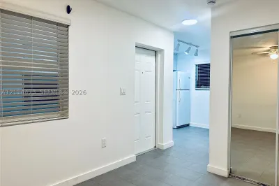1535 NW 1st Place #5 1