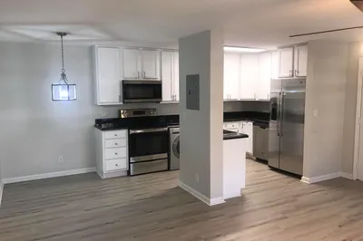120 N Lakeside Drive #Apartment 1 1