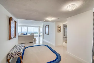 100 Lakeshore Drive #T53 1