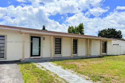 18133 SW 93rd Ave 1