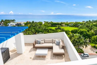 7600 Collins Ave #1012 1