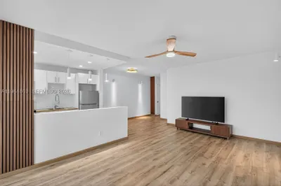 1334 Euclid Ave #10 1