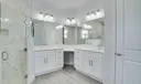 301 NW Biltmore Street Photo