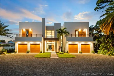 1544 SE Saint Lucie Boulevard 1