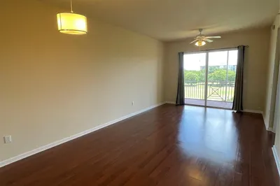 3500 OAKS CLUBHOUSE Drive #510 1