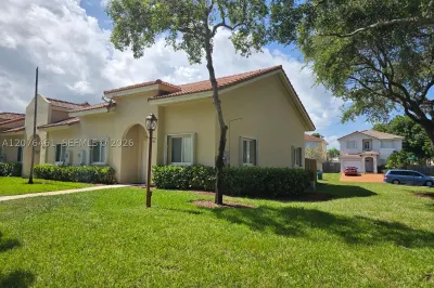 21500 SW 87th Ct #21500 1