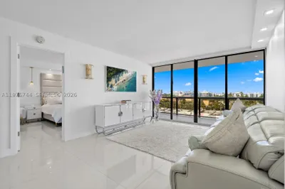9455 Collins Ave #703 1