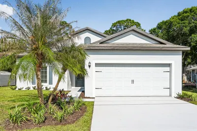 5204 Palm Drive 1