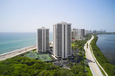 5550 N Ocean Drive #9D 1