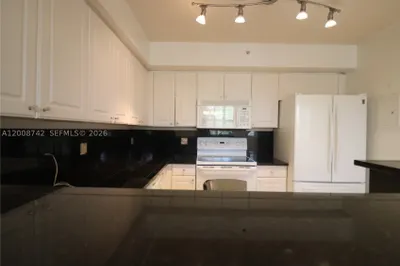 4836 N State Road 7 #5207 1