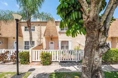 1105 NW 80th Terrac #E 1