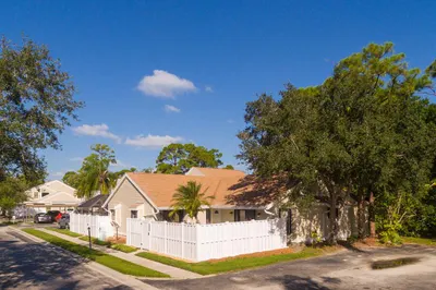 304 Summer Winds Lane #3d 1