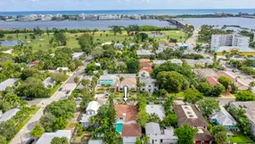 Just Listed | 123 N Palmway