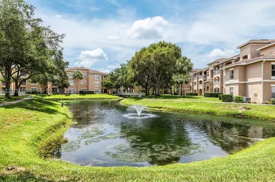 5060 Fairways Cir #F101 1
