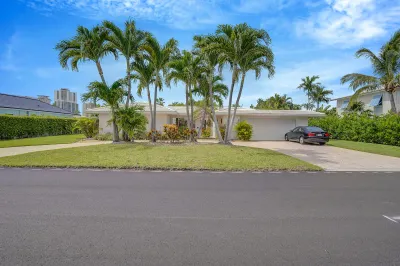 1211 Bimini Lane 1