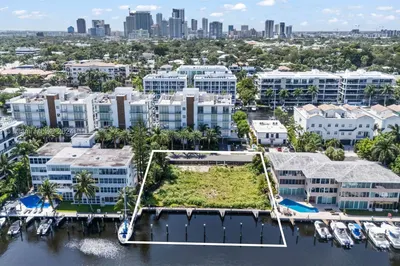 50 Isle Of Venice Dr 1