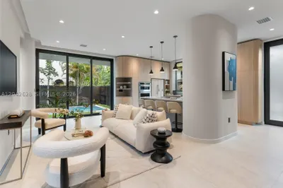 2330 SW 36th Ave 1