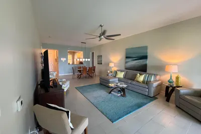 29 Harbour Isle W #102 1