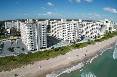 3221 S OCEAN Boulevard #302 1
