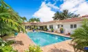 200 Cascade Lane Photo