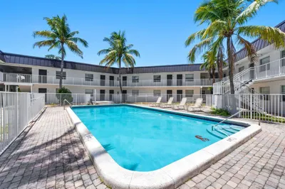 1470 N Dixie Highway #43 1