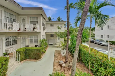 717 Espanola Way #205 1