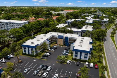 3050 Holiday Springs Blvd #305 1