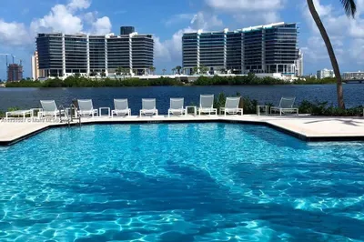 AVENTURA PARADISE