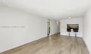 1900 W 68th St #B203 Photo