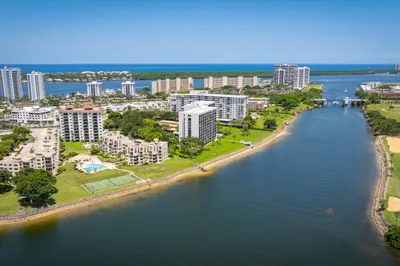 374 Golfview Road #205 1