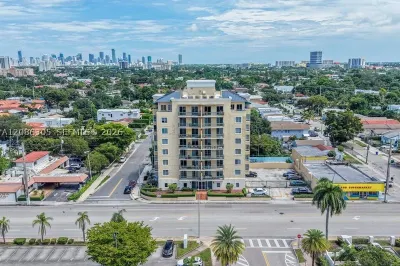 2501 SW Douglas Rd #202 1