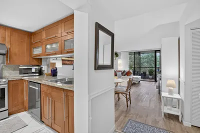 7500 NW 1st Court #302-3 1