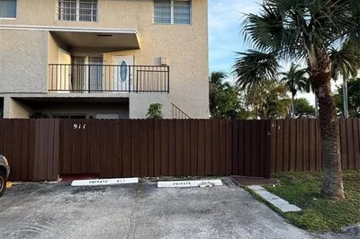 15690 SW 82nd Circle Lane #9-12 1