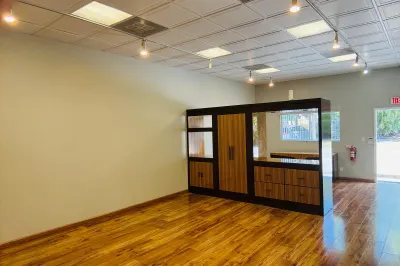 2325 NW 30th Street 1
