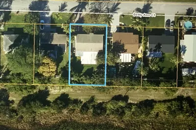 3546 Betty Ann Court E 1