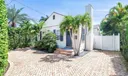 231 Cocoanut Row Photo