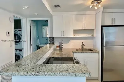 1575 Euclid Ave #404 1