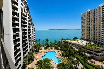 520 Brickell Key Dr #A1113 1