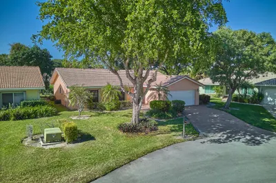 5976 Colony Court