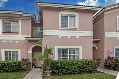 7918 Catalina Cir #7918 1