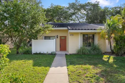 6779 Bridlewood Court 1