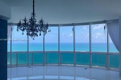 18101 Collins Ave #4209 1