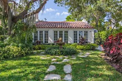 611 Flamingo Drive 1