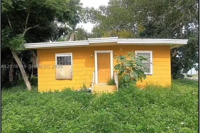398 Cypress Ave 1