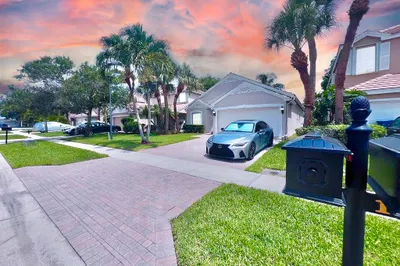137 Canterbury Place 1
